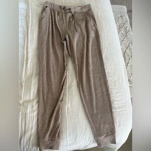 ALO Yoga Gravel Heather Ribbed Joggers